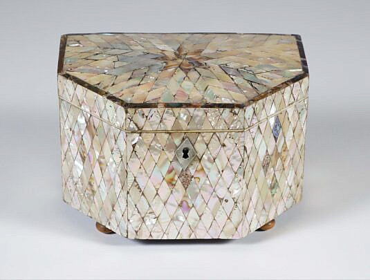 Late George III Mother of Pearl Tea Caddy, early 19th Century