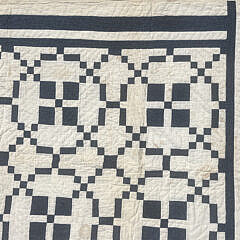 American Antique Blue and White Block and Chain Patchwork Quilt, 19th Century