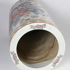 Imari Decorated Porcelain Umbrella Stand in a Tobacco Leaf Design