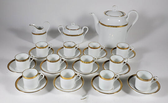 Richard Ginori Italian Demitasse 27 Piece Porcelain Set