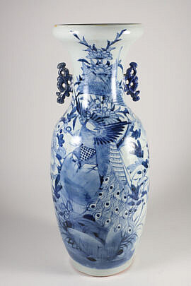 Chinese Porcelain Blue and White Tall Vase, 19th Century