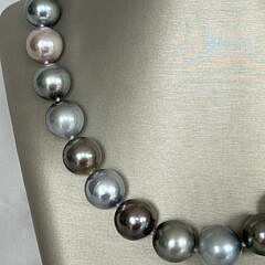 Fine 15mm x 17mm Multi-color Tahitian South Sea Pearl Necklace