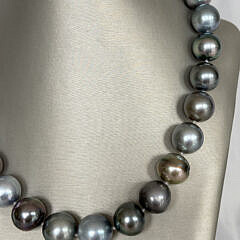 Fine 15mm x 17mm Multi-color Tahitian South Sea Pearl Necklace