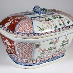 Chinese Export Soup Tureen, 19th Century, Ming Dynasty