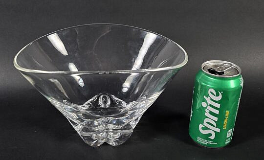 4851-955 Steuben Bowl A