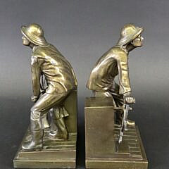 Pair of Jennings Brothers Bronze Clad Figural Gloucester Fisherman Bookends, 20th century