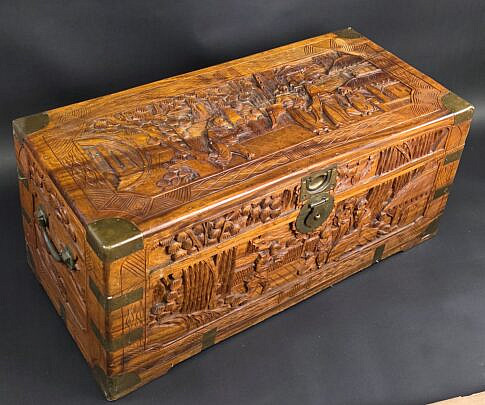 4876-955 Camphorwood Trunk A