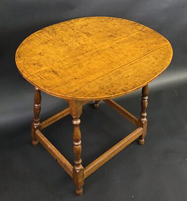 4879-955 Tavern Table A