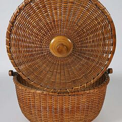 Scarce Ray Family Nantucket Woven Pie Basket