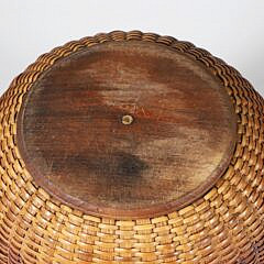 Antique Round Open Swing Handle Nantucket Basket