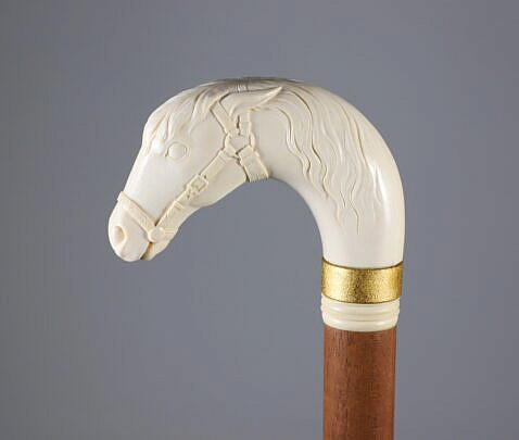 153-7000 Horsehead C-Grip Cane A 8931 JPG