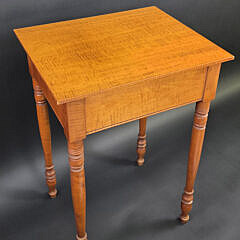Eldred Wheeler Tiger Maple Sheraton Style One Drawer Night Stand Work Table, 20th century