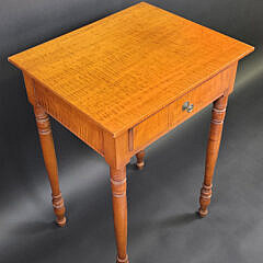 Eldred Wheeler Tiger Maple Sheraton Style One Drawer Night Stand Work Table, 20th century
