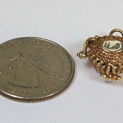 Glenaan Elliott Miniature Gold Nantucket Basket Pendant, circa 1977