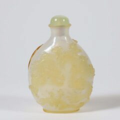 10-5712 Chinese Pale Yellow Overlay Snuff Bottle A 9801_2 JPG