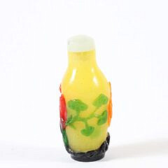 Chinese Multi-Color Overlay “Cat and Butterfly” Snuff Bottle, Qing Dynasty