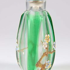 Chinese Enameled Green Cut to Colorless Glass Snuff Bottle, Qing Dynasty