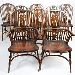 Set of 8 English Oak Bow Back Windsor Dining Chairs