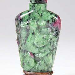 Chinese Amethyst in Green Matrix Snuff Bottle, Qing Dynasty