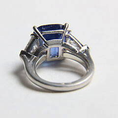 Platinum 7.93ct Cushion Cut Natural Ceylan Blue Sapphire and Diamond Ring