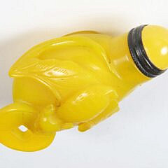 Chinese Yellow Glass “Bat & Coin” Snuff Bottle, Qing Dynasty