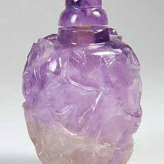 Chinese Carved Amethyst Quartz Snuff Bottle, Qing Dynasty