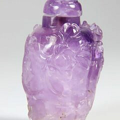 Chinese Carved Amethyst Quartz Snuff Bottle, Qing Dynasty