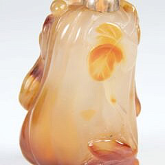 Chinese Carved Agate “Gourd” Snuff Bottle, Qing Dynasty