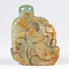 Chinese Relief-Carved Jade Snuff Bottle, Qing Dynasty