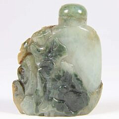Chinese Relief-Carved Jade Snuff Bottle, Qing Dynasty