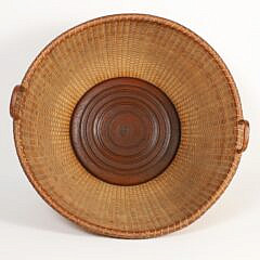 Fine Large Captain Thomas James Double Heart Handle Nantucket Basket