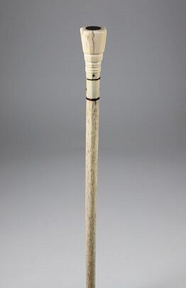 Whaleman Made Capstan Grip Whale Bone Shaft Cane, 19th Century