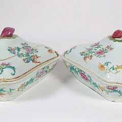 Pair of Chinese Export Famille Rose Covered Vegetable Dishes, 19th Century