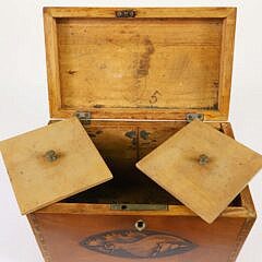 George III Antique Double Compartment Conch Shell Inlaid Tea Caddy, circa 1790