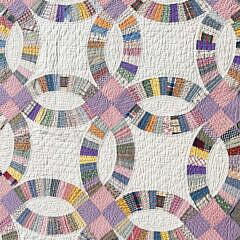 Vintage American Double Wedding Ring Patchwork Quilt circa 1930s