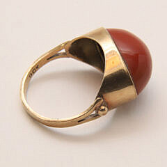 Antique 9K Gold European Ring Set with Cabochon Rust Hue Coral Stone