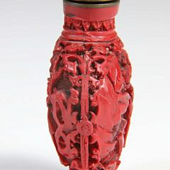 Chinese Cinnabar Lacquer Snuff Bottle 19th / 20th Century