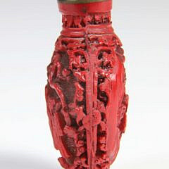Chinese Cinnabar Lacquer Snuff Bottle 19th / 20th Century
