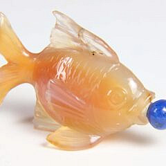 Chinese Carved Agate “Fish” Snuff Bottle, Qing Dynasty