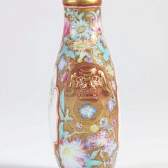 Chinese Famille Rose Porcelain Snuff Bottle, Qing Dynasty
