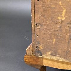 Antique American Queen Anne Tiger Maple Slant Front Desk, 18th century