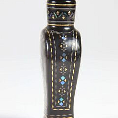 Burgaute Lacquer Snuff Bottle, 19th/20th Century