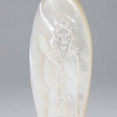Carved Abalone “Immortals” Snuff Bottle, 20th Century