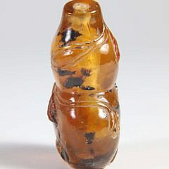 Carved Amber “Calabash and Boy” Snuff Bottle, Qing Dynasty