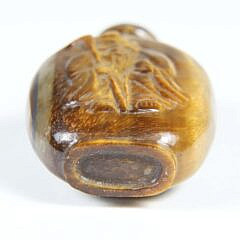 Tiger’s Eye “Two Immortals” Snuff Bottle, Qing Dynasty