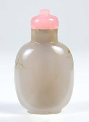 Gray Agate Snuff Bottle, Qing Dynasty