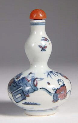 Underglaze Blue & Copper Red Calabash Snuff Bottle, 19th/20th Century