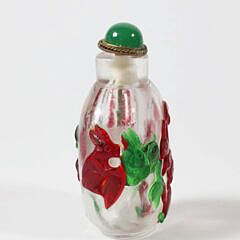 Chinese Red and Green Overlay Glass “Hares” Snuff Bottle, Qing Dynasty