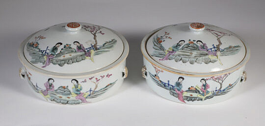 Pair of Famille Rose Dishes with Covers, Early 20th Century