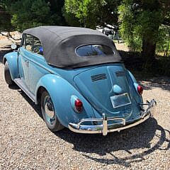 1962 Volkswagen “Beetle Cabriolet” in Gulf Blue